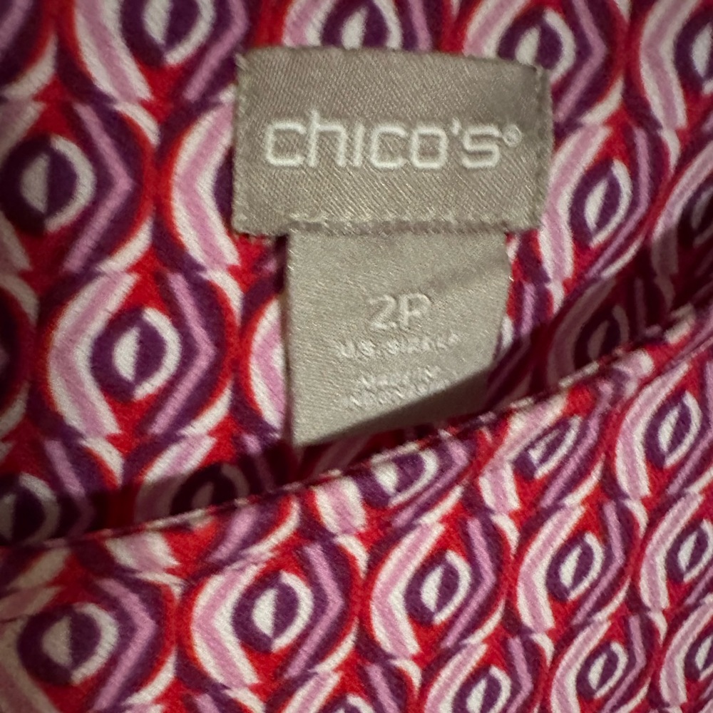 Chico’s Top - Picture 6 of 6